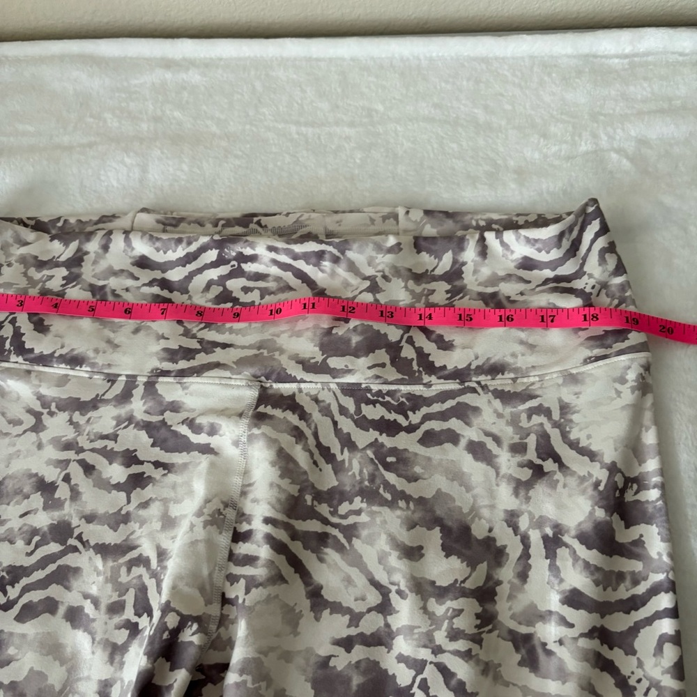 Fabletics Boost Powerhold High Waisted 7/8 Leggings Runyon Pink Cloud 2X - Picture 9 of 12